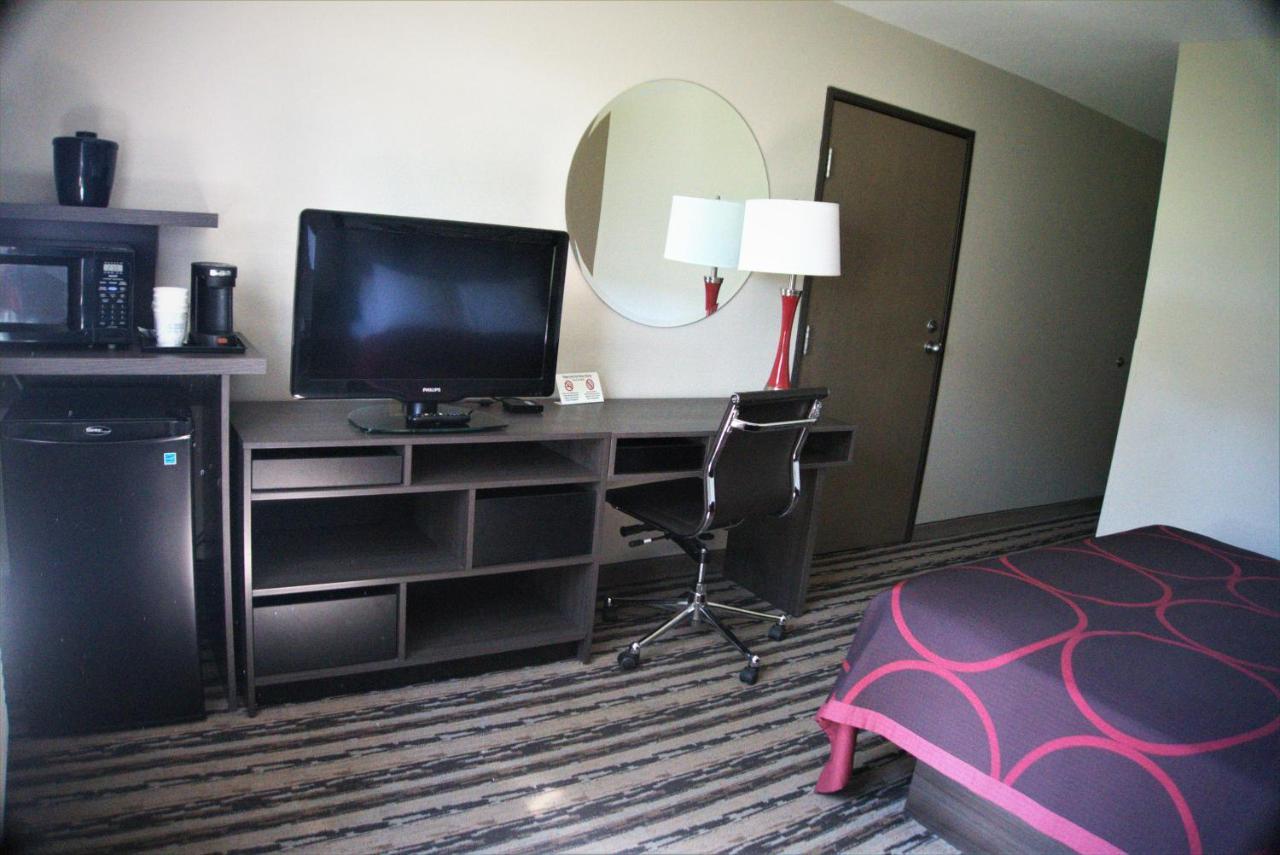 Super 8 by Wyndham Spirit Lake/Okoboji Eksteriør bilde