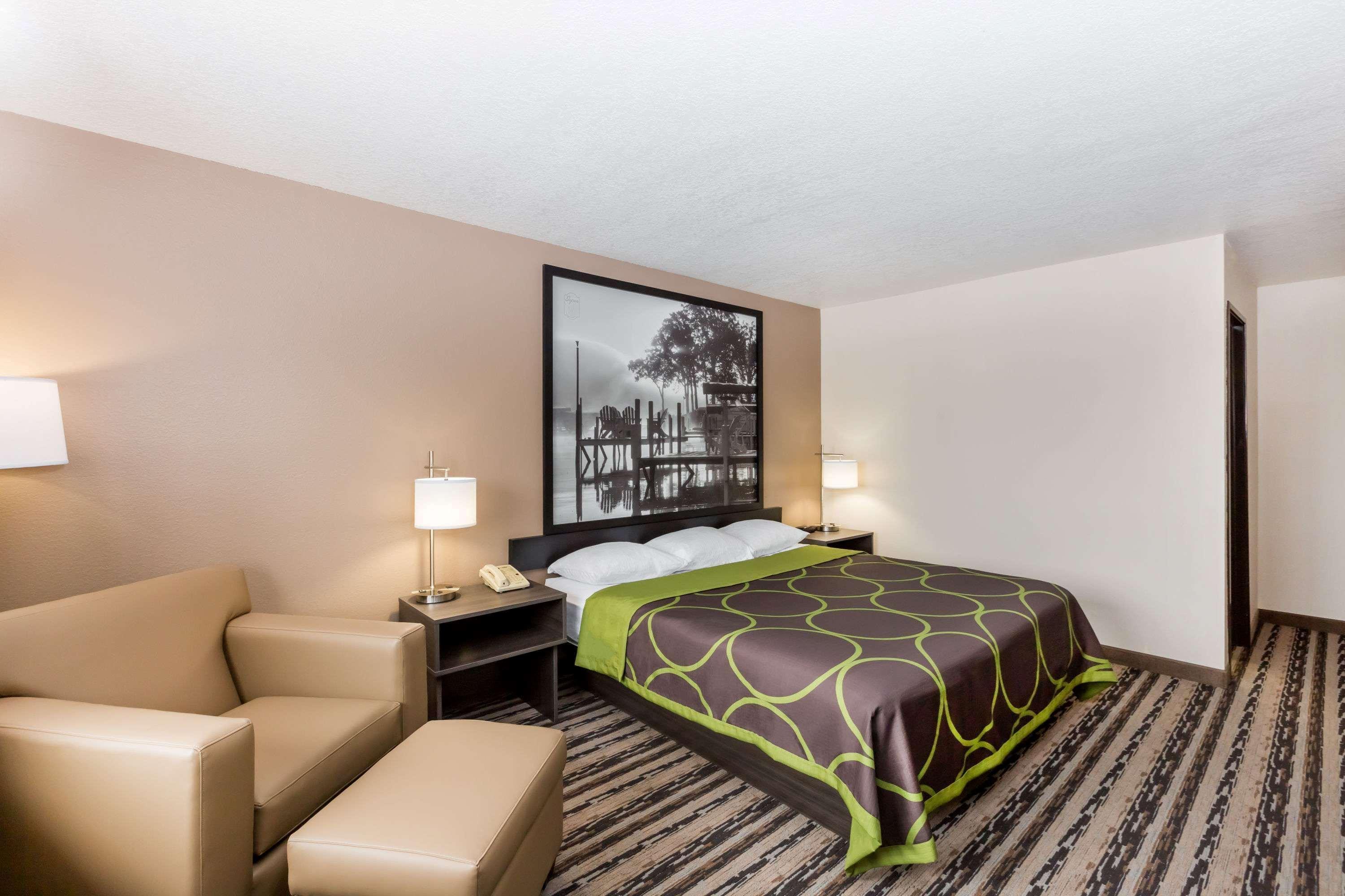 Super 8 by Wyndham Spirit Lake/Okoboji Eksteriør bilde