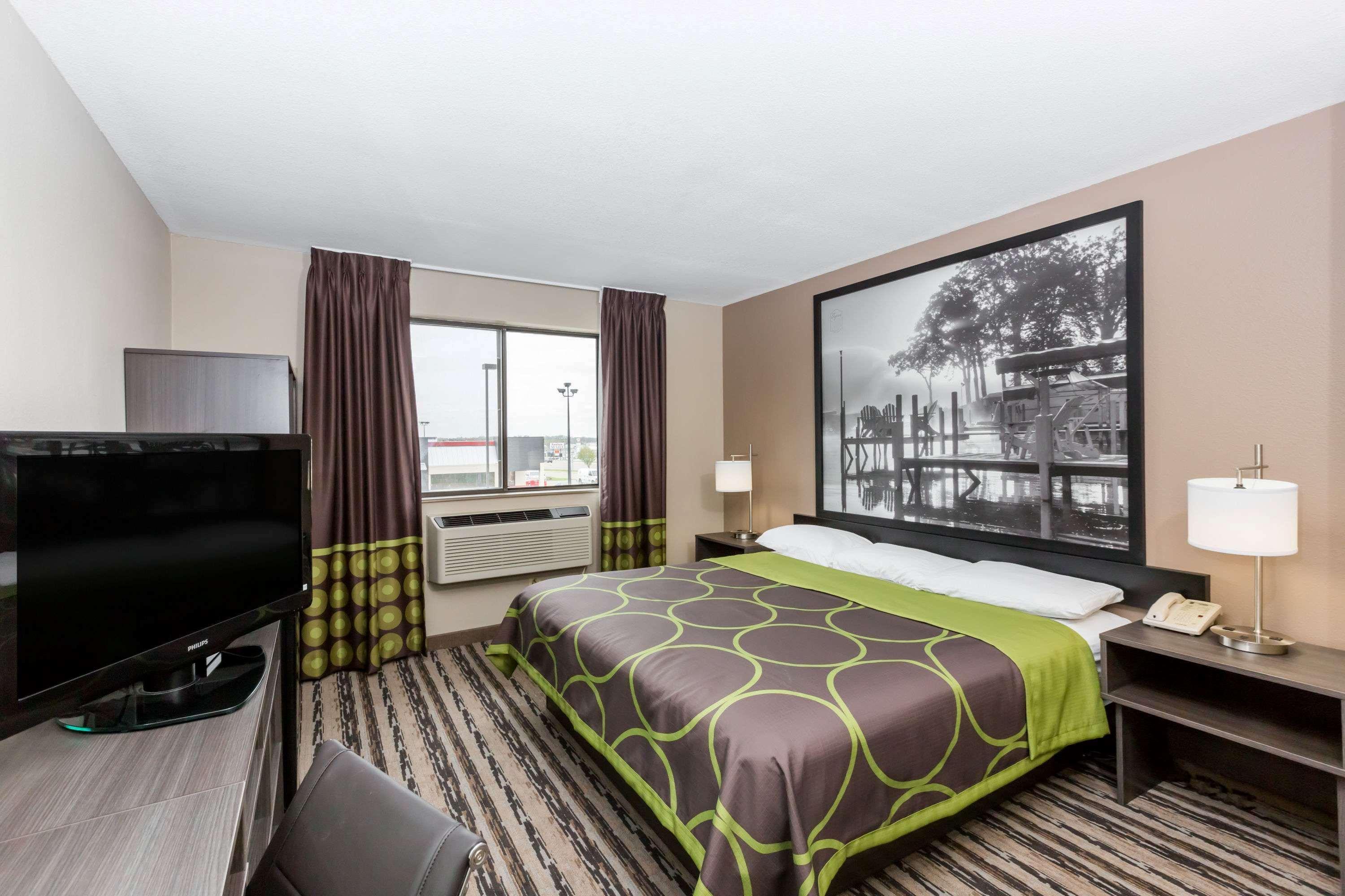 Super 8 by Wyndham Spirit Lake/Okoboji Eksteriør bilde