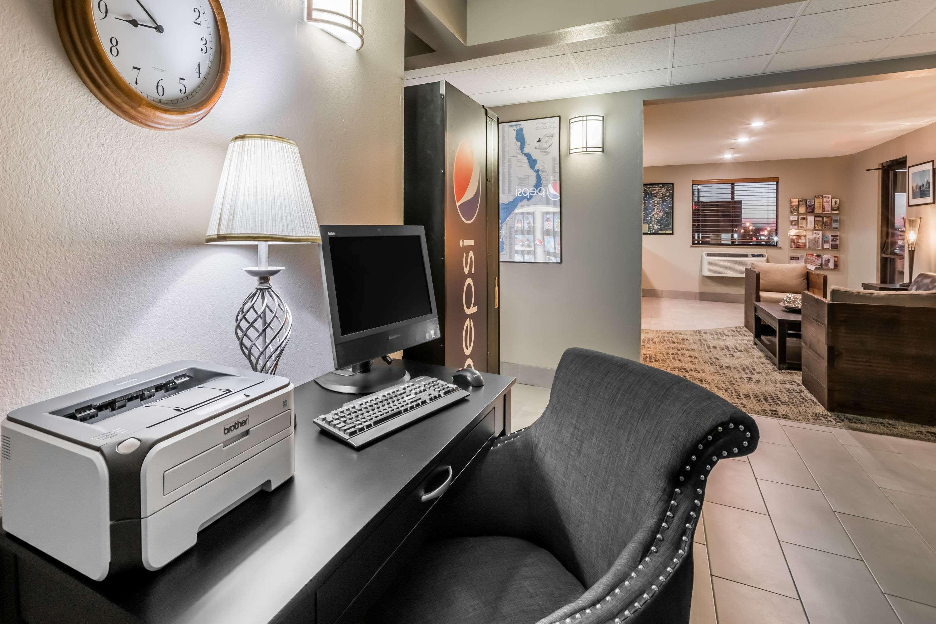 Super 8 by Wyndham Spirit Lake/Okoboji Eksteriør bilde