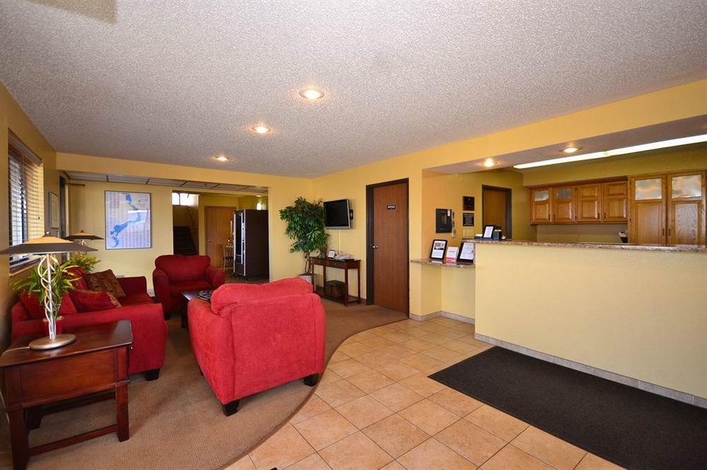 Super 8 by Wyndham Spirit Lake/Okoboji Eksteriør bilde