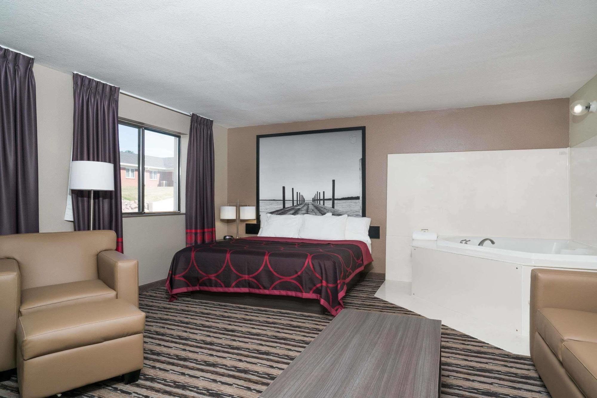 Super 8 by Wyndham Spirit Lake/Okoboji Eksteriør bilde